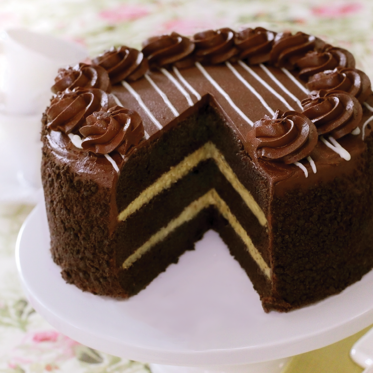 Dubai Chocolate Pistachio Cake